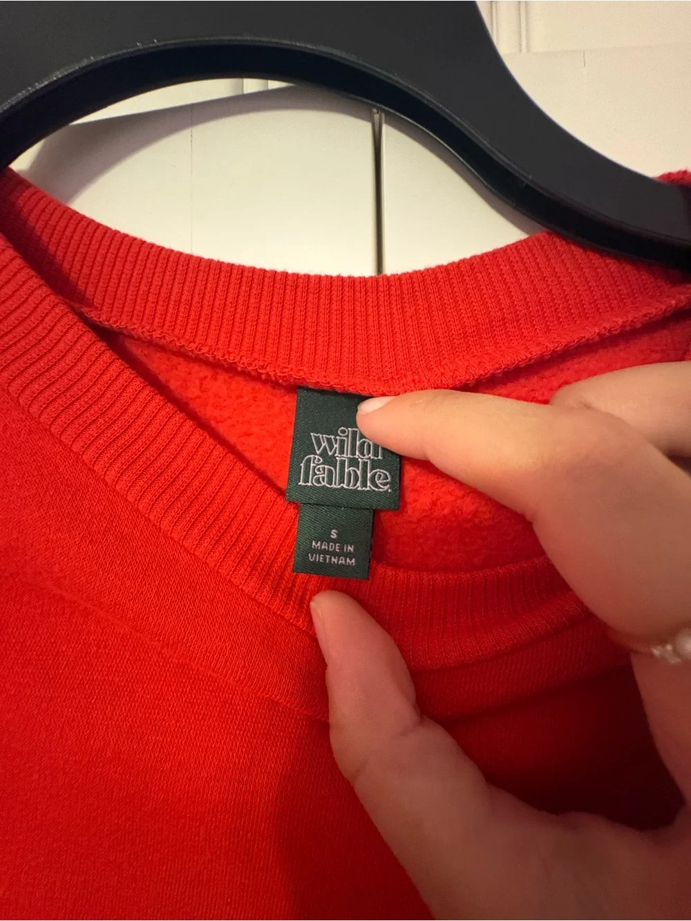 WILA Red Crewneck Cropped Sweater - Picture 2 of 4